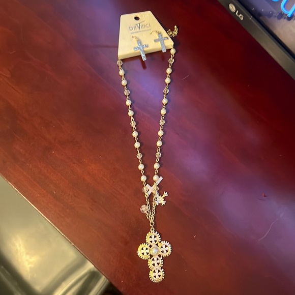 Necklace and earrings - Picture 1 of 1